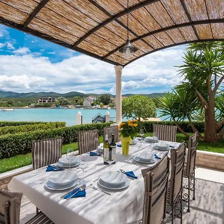 Holiday home Ferienhaus Mit Privatpool Fuer 8 Personen Ca 135 Qm In Loviste, Dalmatien Sueddalmatien *